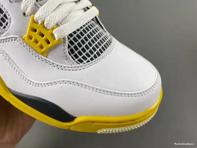 MaikeSneakers AQ9129-101 WNNS Jordan Sulfur Air Vivid 4 0620